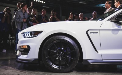 2016-ford-mustang-shelby-gt350109.jpg